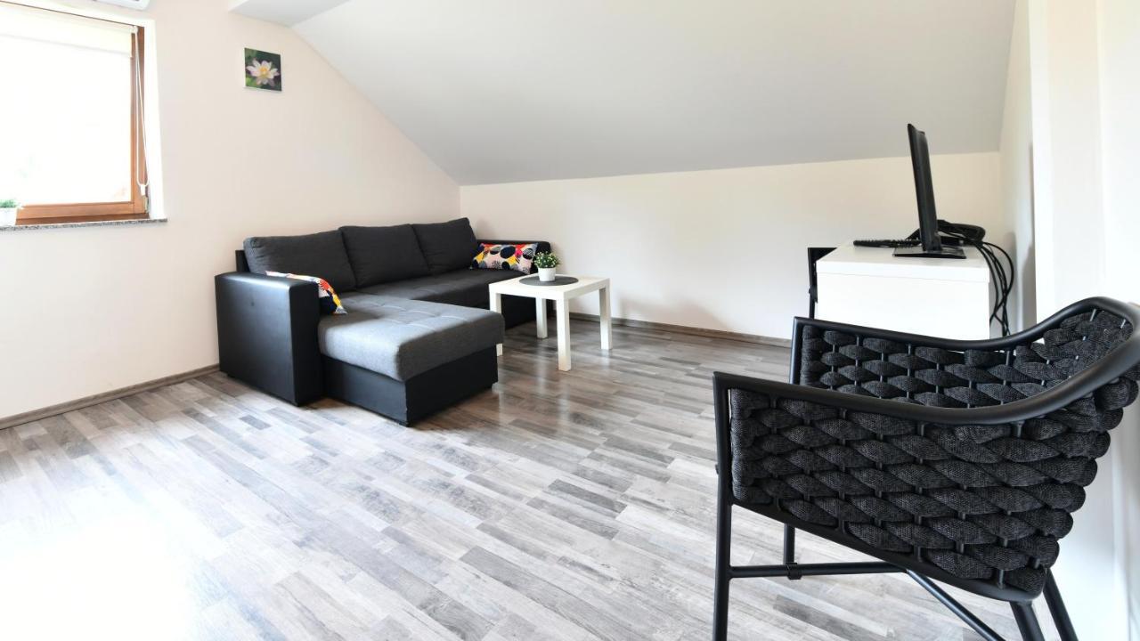 Apartman Mate Rakovica Dış mekan fotoğraf