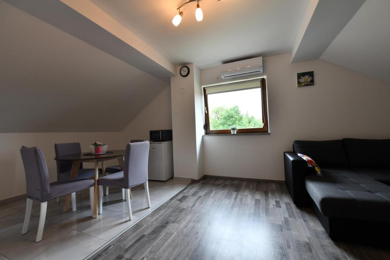 Apartman Mate Rakovica Dış mekan fotoğraf