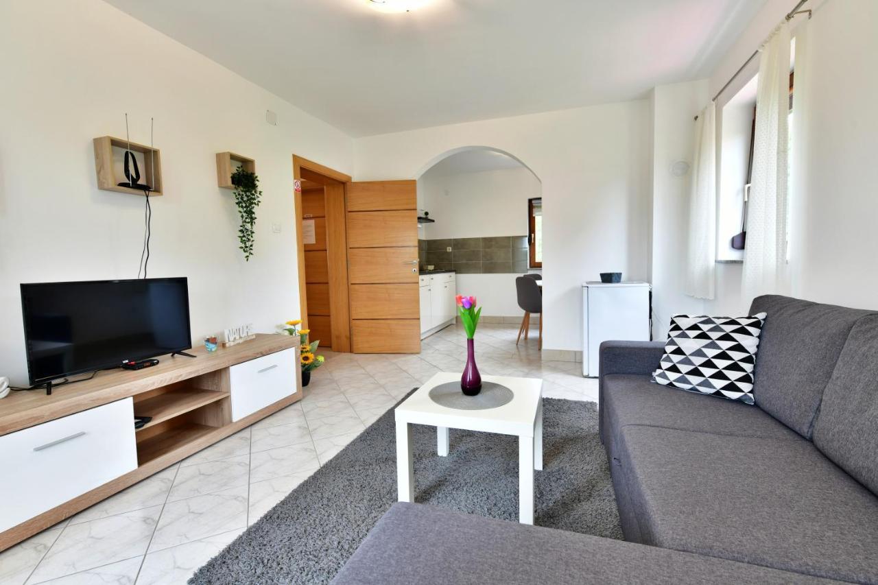Apartman Mate Rakovica Dış mekan fotoğraf